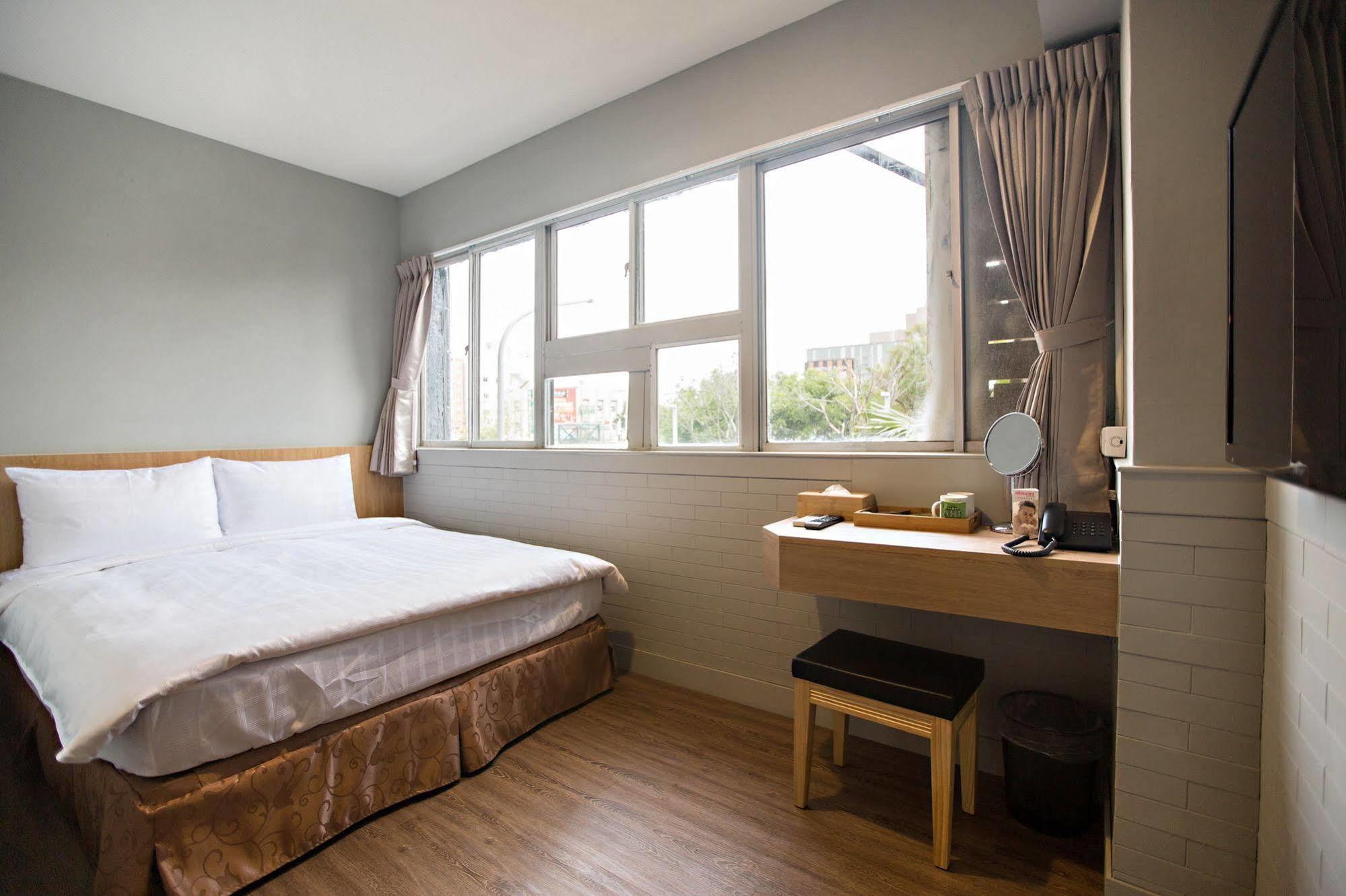 Traveller-Inn Day Moon Hotel Taitung Экстерьер фото